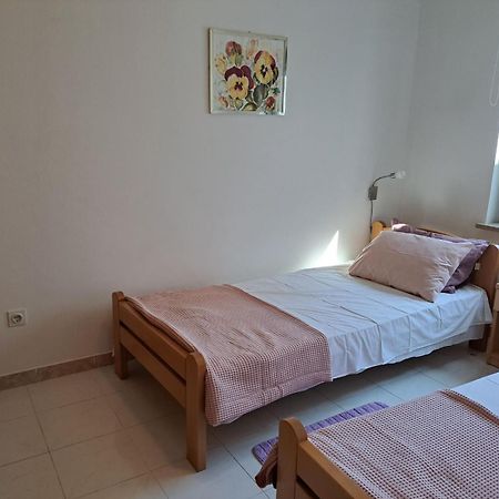 Apartments Finera Pomer Exterior photo